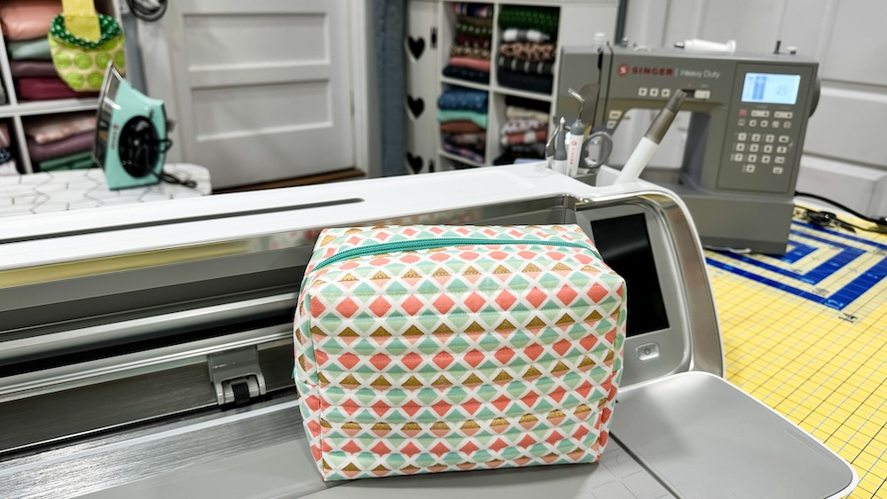 Header:teaserQuilted Box Bag.JPG